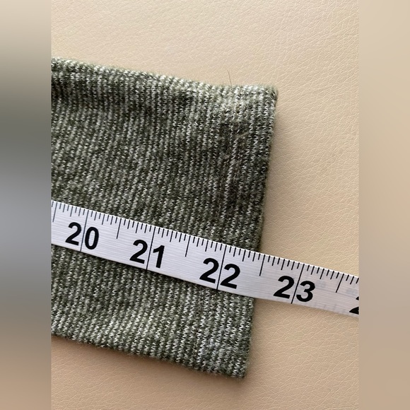 White Willow faux cross closing sweater top - Picture 7 of 11